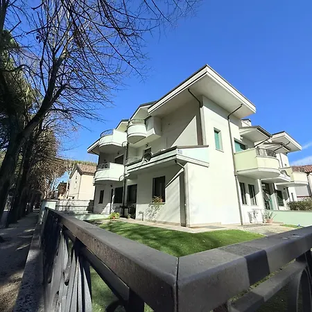 Rp05 - Cesenatico, Trilocale Con Balcone E Garage Vicino Al Mare * Cesenatico