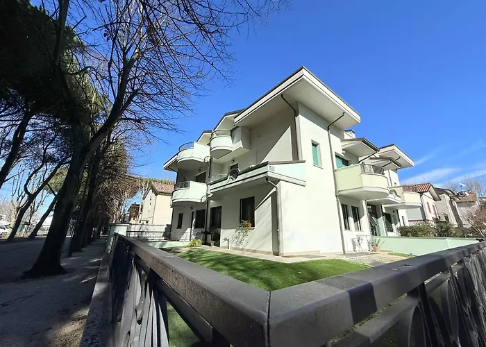 Rp05 - Cesenatico, Trilocale Con Balcone E Garage Vicino Al Mare * Cesenatico